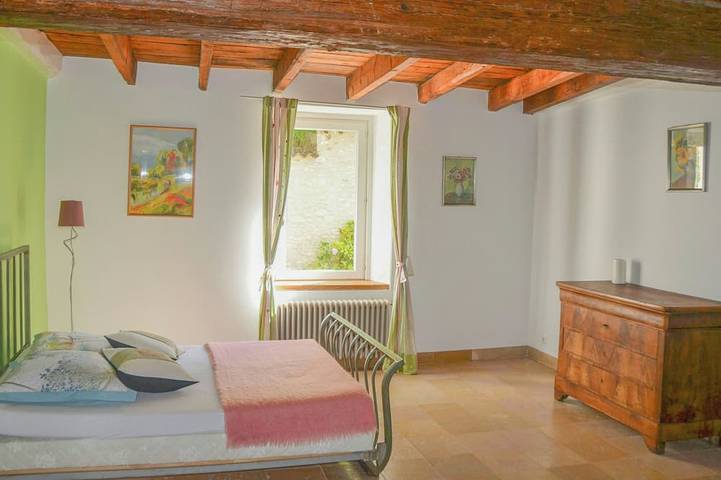 Location de vacances pour 6 personnes, avec jardin et piscine à Saint-Gervais-sur-Roubion - 3
