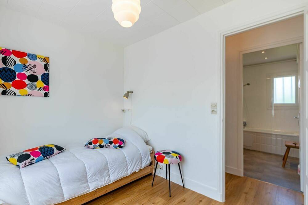 Wonderful  villa for 6 people with Wifi, Tv, balcony, pets allowed and parking in Dives-sur-Mer, Lisieux region
