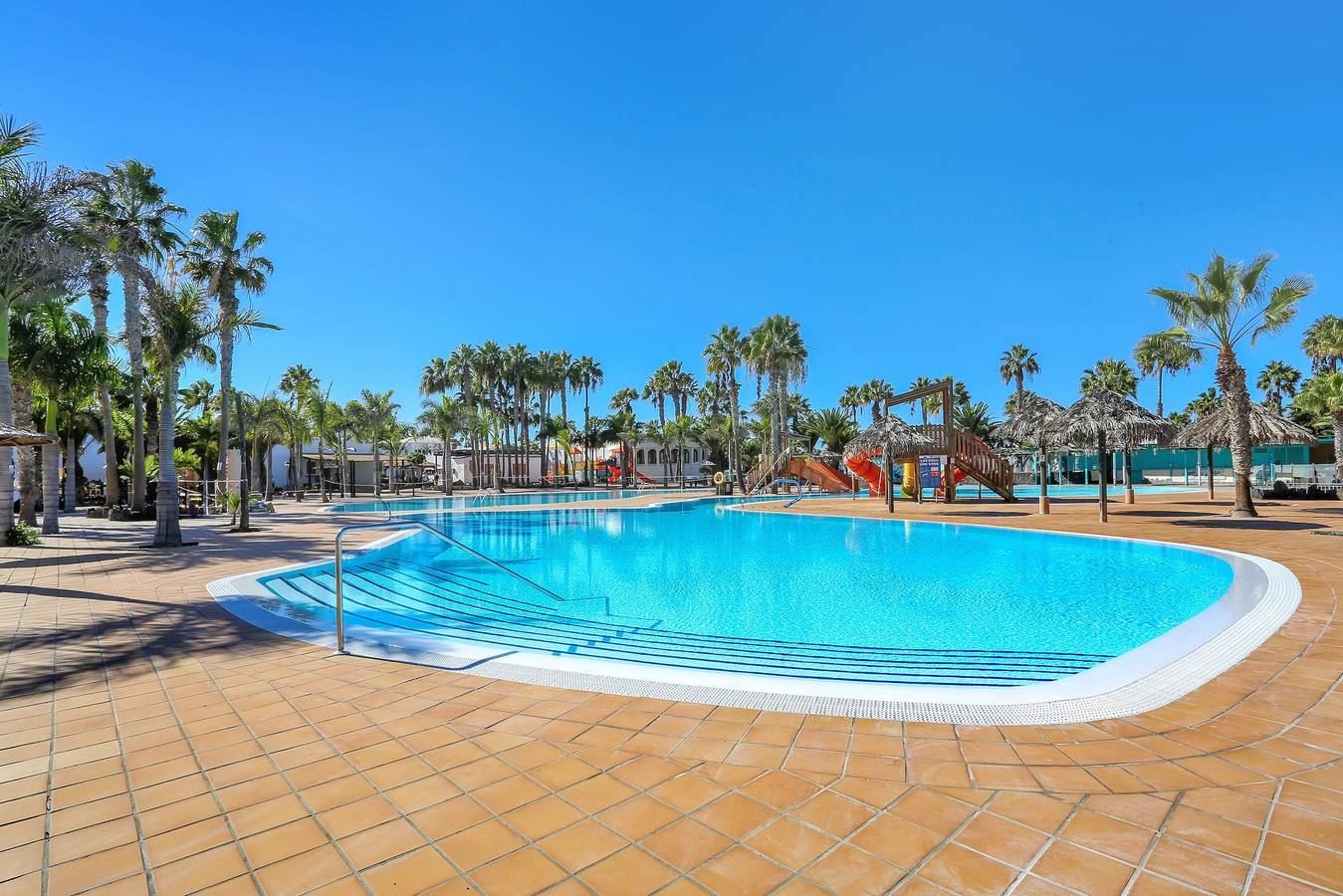 Ferienhaus 'Horizon Blu' mit Gemeinschaftspool, privater Terrasse und Wlan in Corralejo, La Oliva