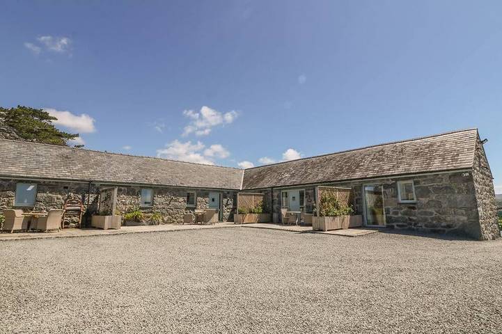Cottage for 4 people, with garden and pool in Snowdonia