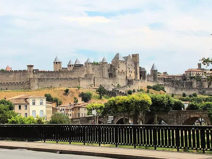 Gîte pour 5 personnes, avec terrasse, animaux acceptés à Saissac - 2