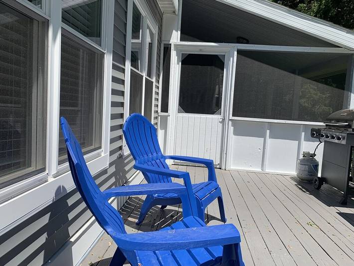 Vacation rental for 14 people, with yard and hot tub in Union Pier