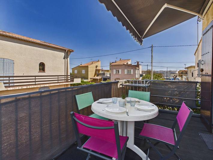 Gîte pour 5 personnes, avec terrasse dans Plage d'Honneur