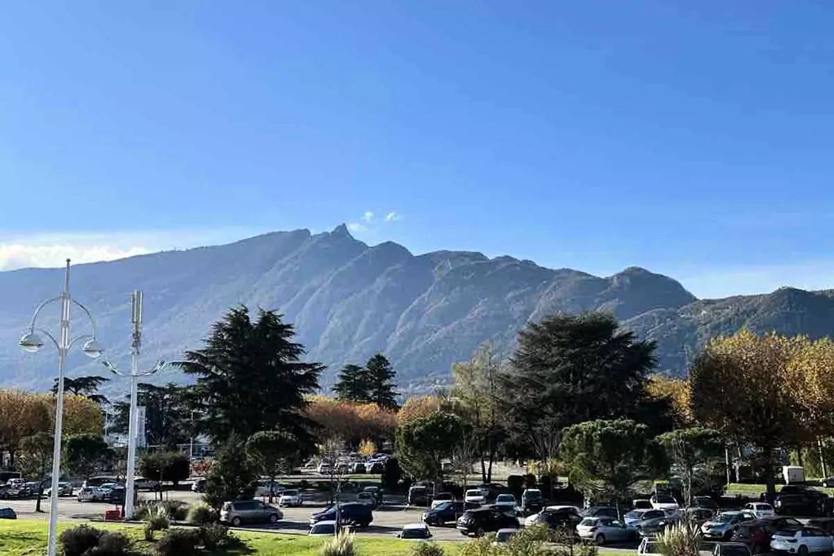 Apartamento entero, Apartamentos para 8 personas in Aix-les-Bains, Chambéry region