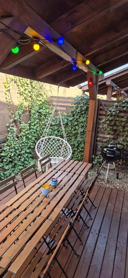 Ferienhaus für 9 Personen, mit Terrasse