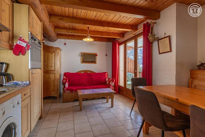 Gîte pour 4 personnes, avec sauna et jacuzzi