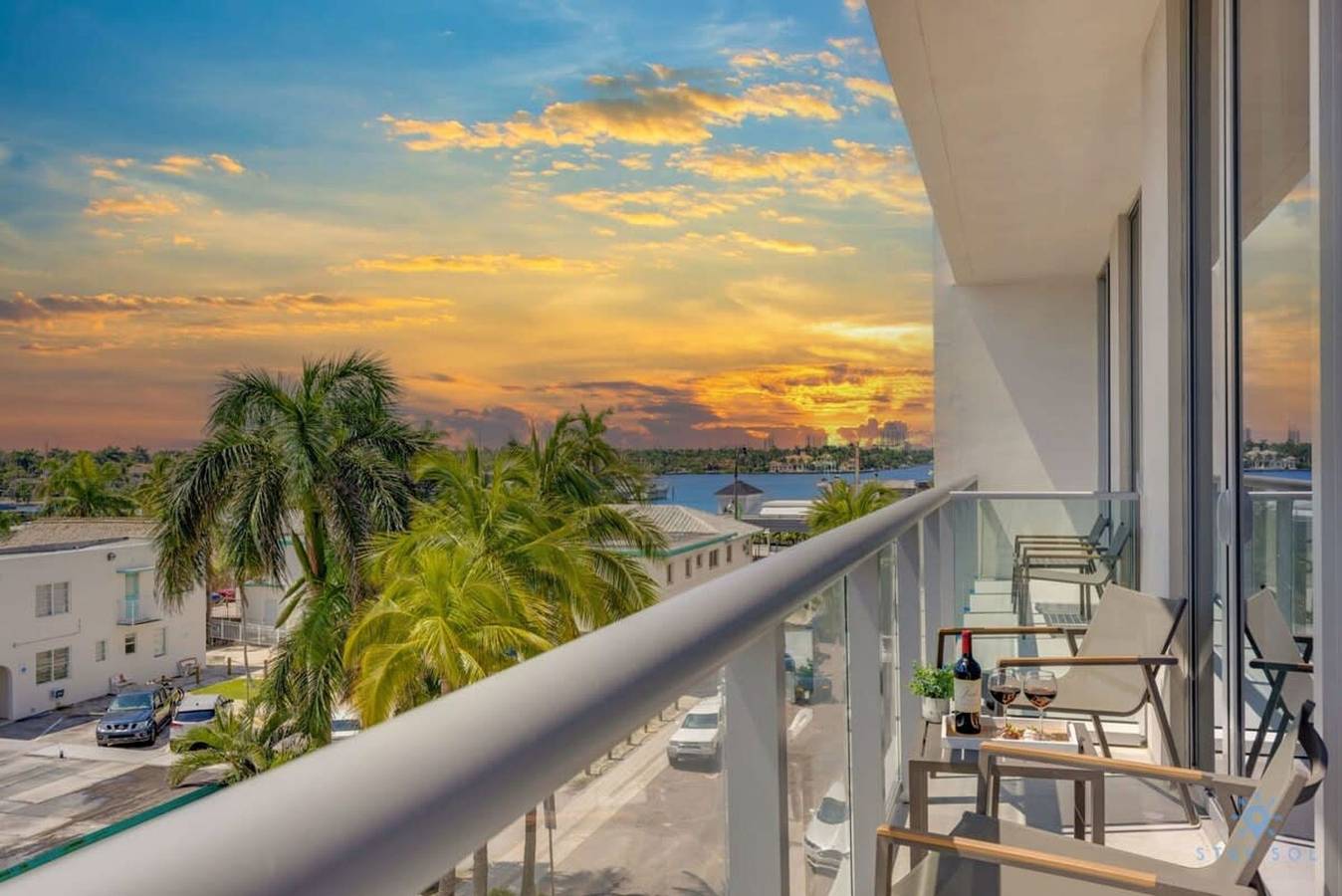 Entire apartment, A Rooftop Pool Balcony Hollywood Beach Broad walk in Hollywood Beach (FL), Hollywood (FL)