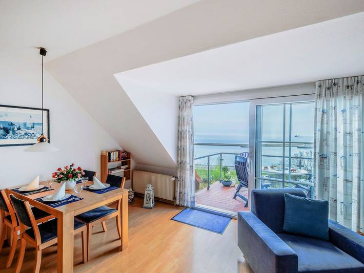 Ferienwohnung für 5 Personen, mit Sauna und Balkon in Sassnitz - 2