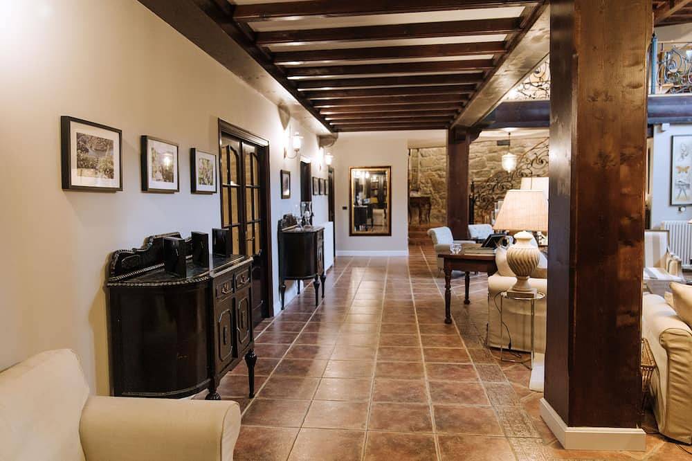 Beautiful Villa with garden and fireplace 10 minutes from the Ribeira Sacra in Chantada, Lugo Province