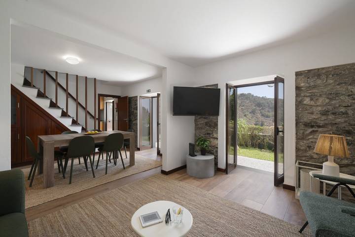 Landhaus mit Meerblick und Jacuzzi - Casa de Pedra in Campanário, Madeira