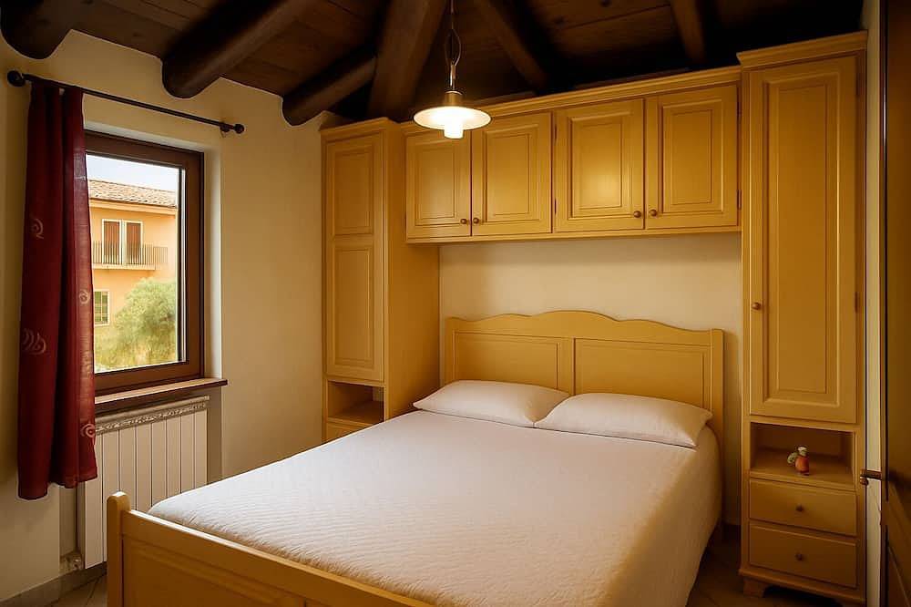 Appartamento intero, Maratea, appartamento vista mare con uso piscina, 700 metri dal mare. in Maratea, Provincia di Potenza