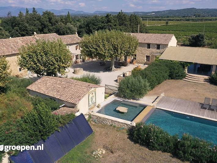 Maison de vacances pour 17 personnes, avec Balcon/Terrasse et Terrasse ainsi que Jardin et Piscine