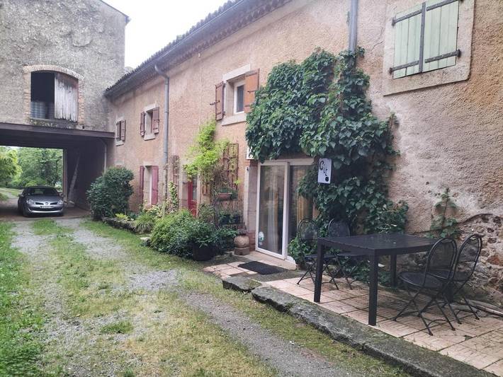 Location de vacances pour 6 personnes, avec jardin à Noailhac (Tarn) - 2