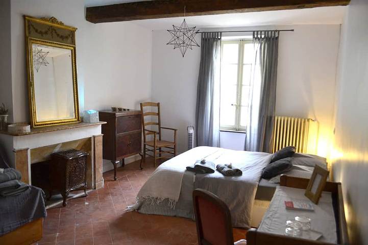 Charming villa, 3 bedrooms, swimming pool, 10mn from the beach in Armissan, Côte d'Améthyste