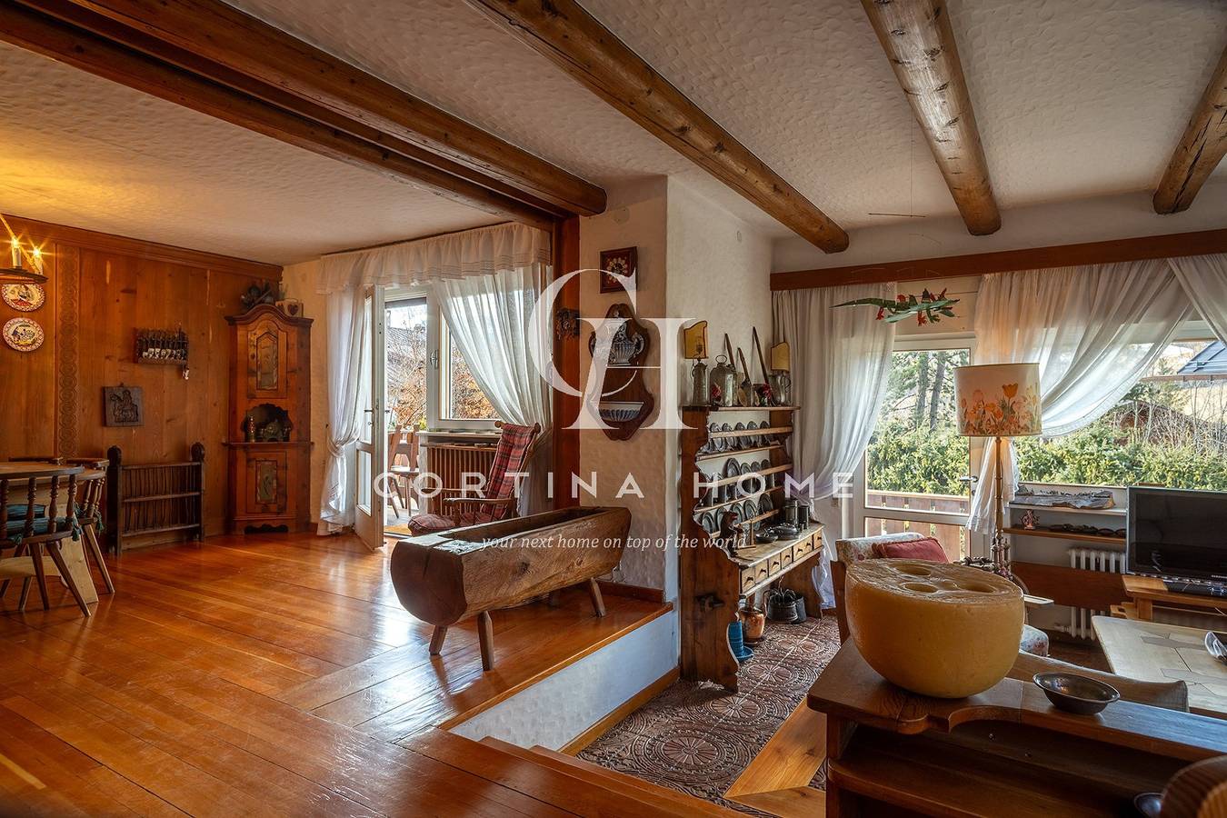 Villa con giardino in zona esclusiva in Cortina d'Ampezzo e dintorni, Dolomiti Superski