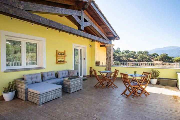 Gîte pour 2 personnes, avec balcon et vue à Guspini