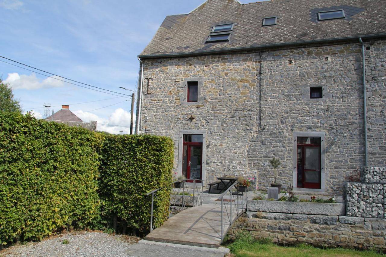 Three-Bedroom House in Mettet, Région de Namur
