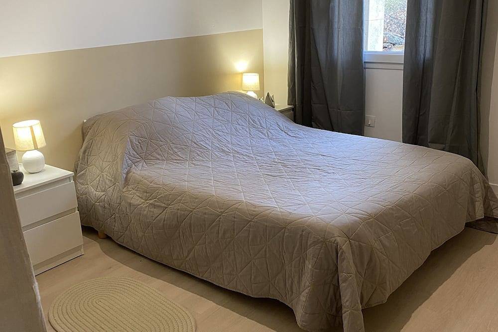 Country house Flaqueirol in the heart of the luberon with comfort and calm in Viens, Regionaler Naturpark Luberon