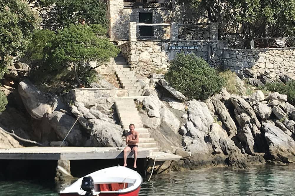 Remote Beach House Studena in Selca, Brac