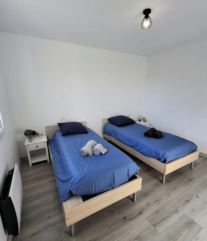 Location de vacances pour 6 personnes, avec jardin et vue à Charavines - 4
