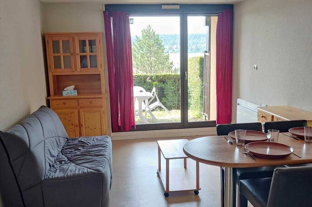 Entire apartment, Lovely studio - Lake view in Mouthe-Lac et Mont d’Or, Doubs