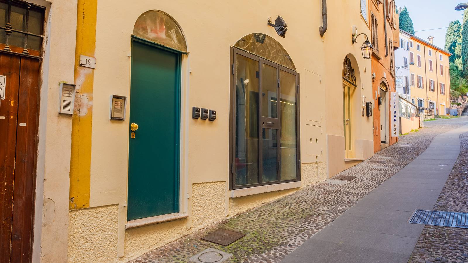 Ganze Wohnung, Ferienwohnung für 2 Personen in Desenzano del Garda, Gardasee-Berge