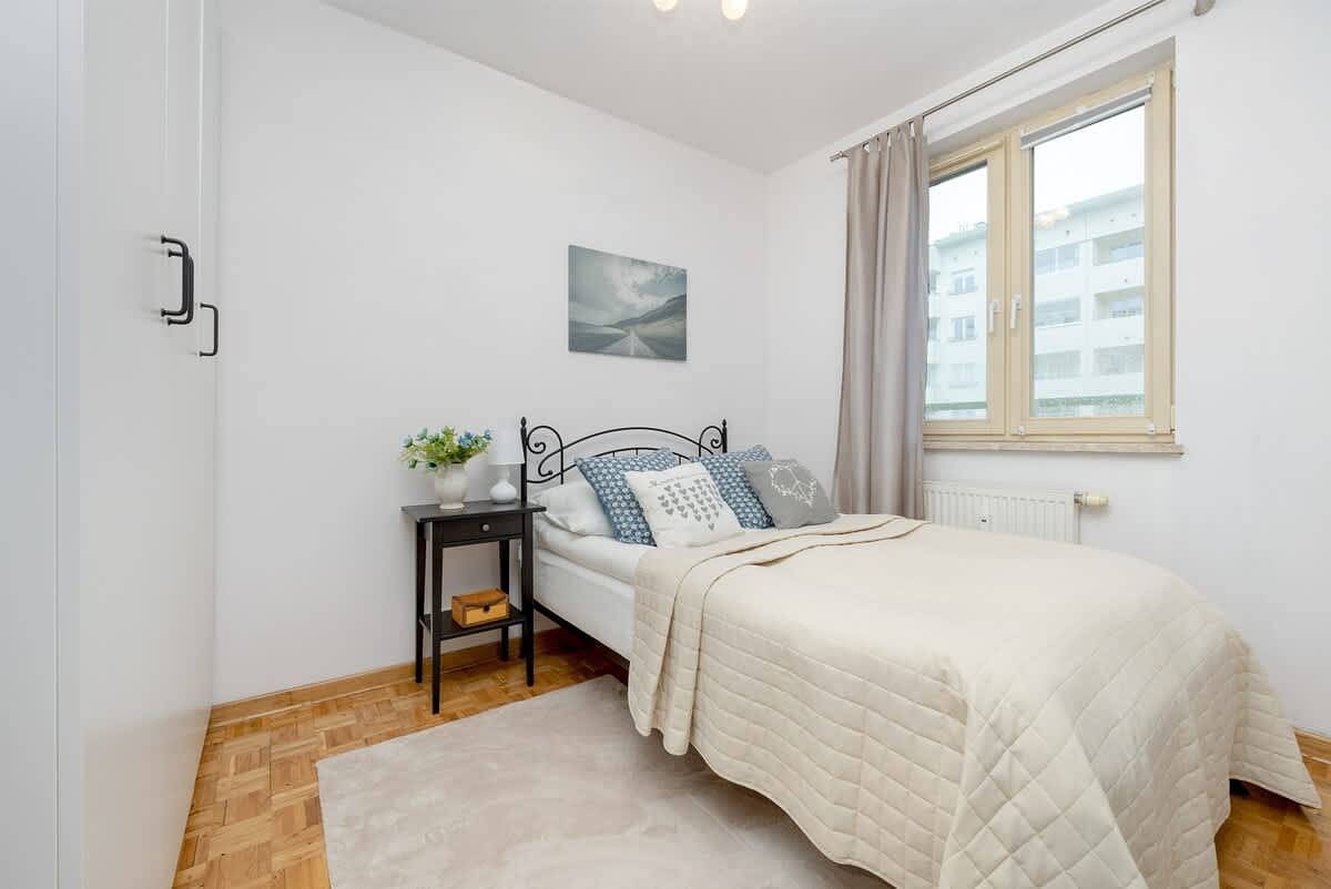 Cały apartament, Apartament wakacyjny dla 4 osób z basen in Mokotów, Warszawa