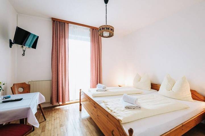 Doppelzimmer zur Einzelnutzung - Gasthof Hüttenwirt in Lavamünd, Lavanttaler Alpen