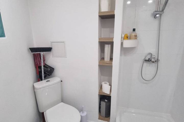 Ganze Wohnung, Renovated studio with private courtyard in the heart of Béziers in Béziers, Côte d'Améthyste