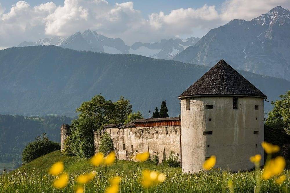 Ganze Wohnung, Apartment Sternenhöhle - Ferienwohnung Maria & Luis in Tuxer Alpen, Kolsassberg