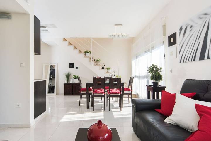 Ferienwohnung für 6 Personen, mit Balkon in Tel Aviv