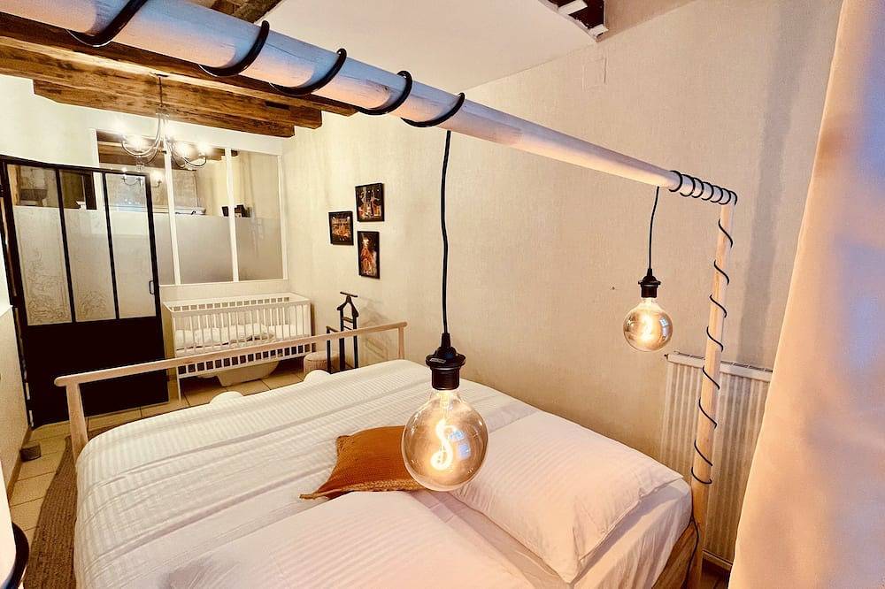 Maison de Ville de caractère avec terrasse, \"L'Aparté \". in Verdun (Municipalité), Verdun