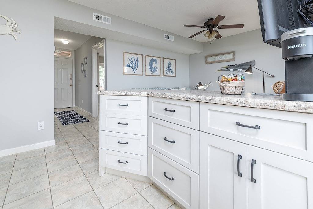 Ganze Wohnung, Charming Coastal Casa on Beaufort's Battery Creek in Port Royal, Parris Island