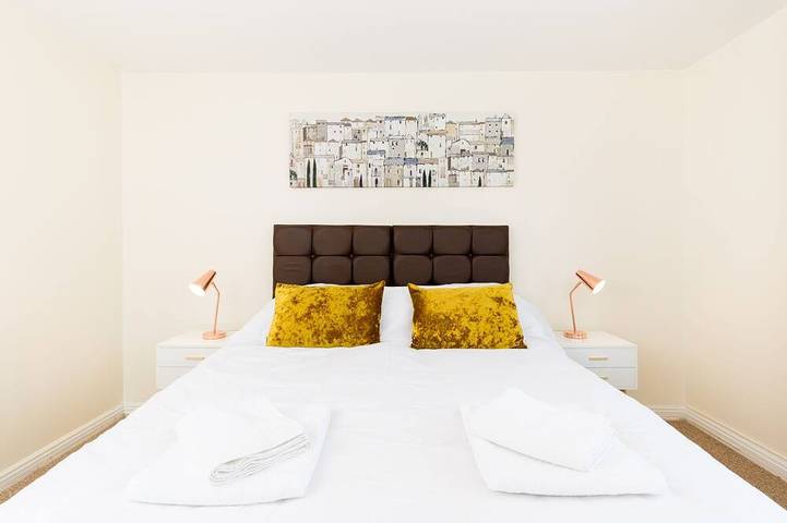 Abitazione-Bagno privato-4 Bed  Nec/Bhx/Snowdome in Drayton Manor Park, Staffordshire