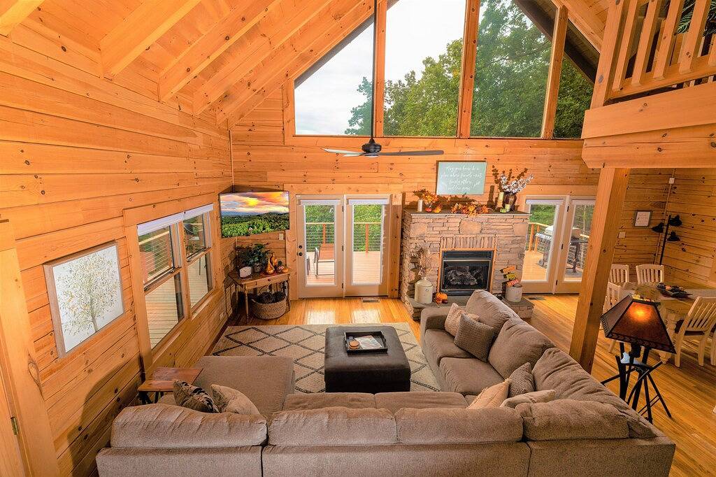 3 Schlafzimmer Blockhaus, mit Blick, privat auf 2 Hektar in McDowell County