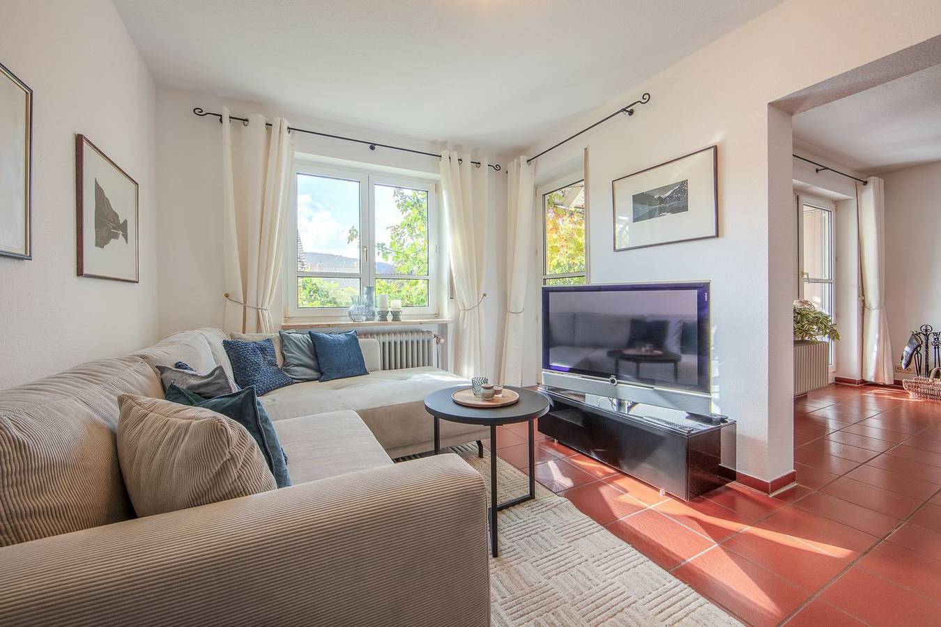 Jolie's Cottage – Ihr hundefreundliches Ferienhaus mit Sauna, Garten & Kamin in Moos, Untersee