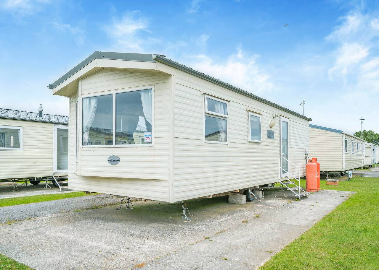 Bronze Caravan with parking 4 in Porthcawl, Bridgend region