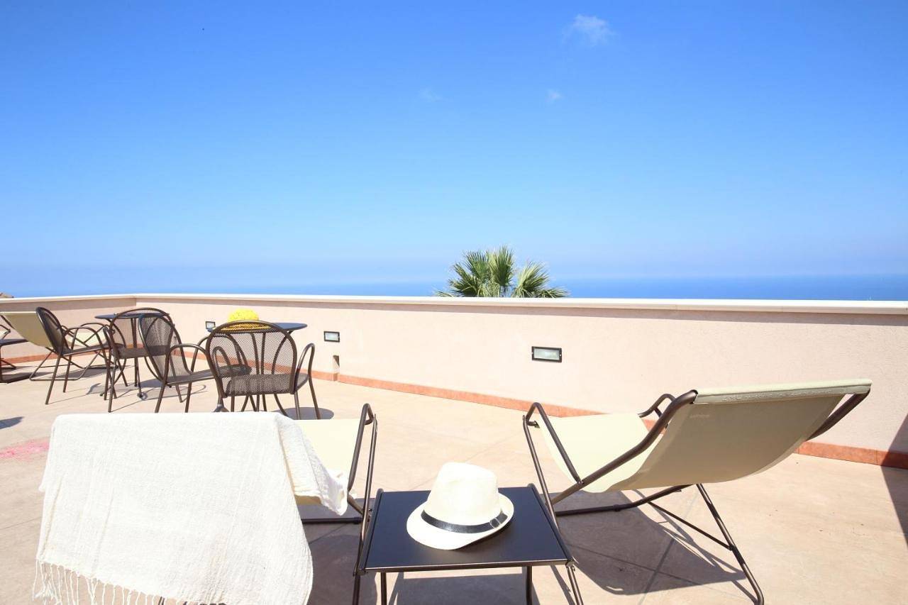Deluxe Double Room with Sea View in Ricadi, Ricadi (municipality)
