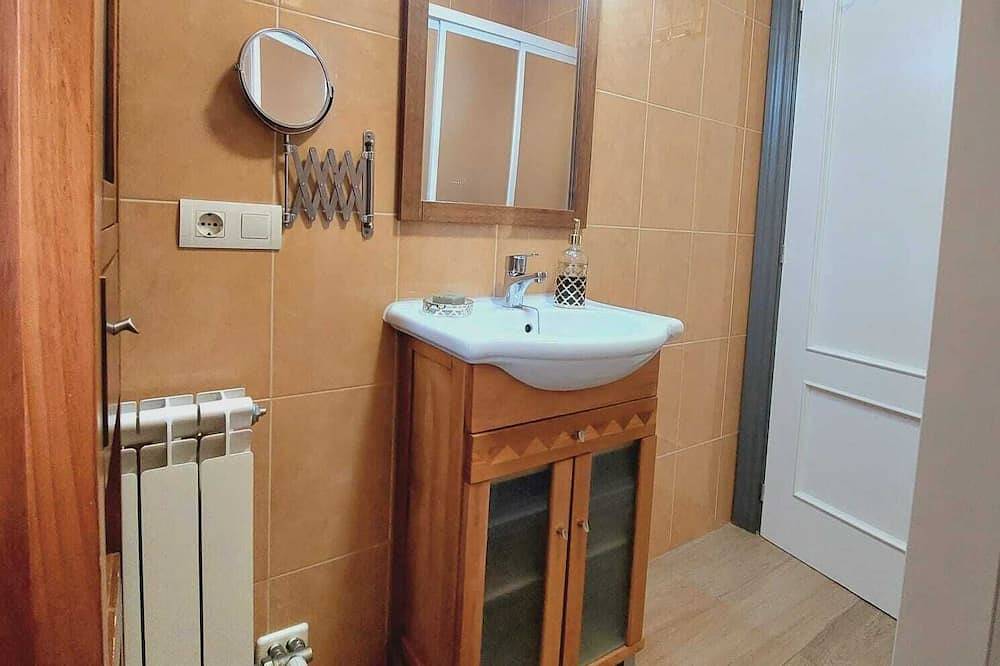 Apartamento entero, Victoria Stay – Loft con terraza privada y vistas a la Fortaleza de la Mota in Alcalá la Real, Sierras Subbéticas