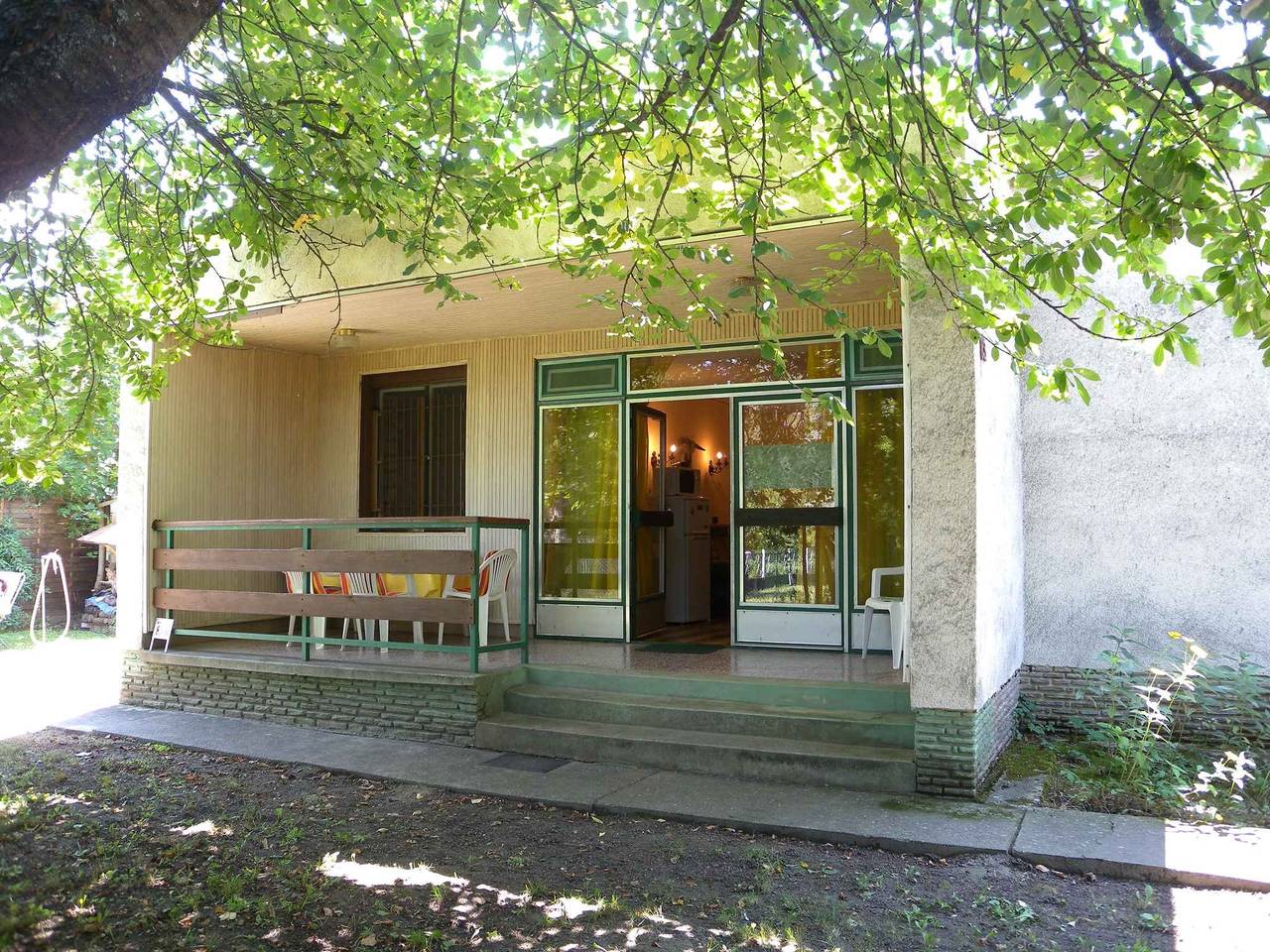 Ferienhaus in einem beliebten Gegend von Szántód mit Internet  in Szantod, Plattensee Südufer