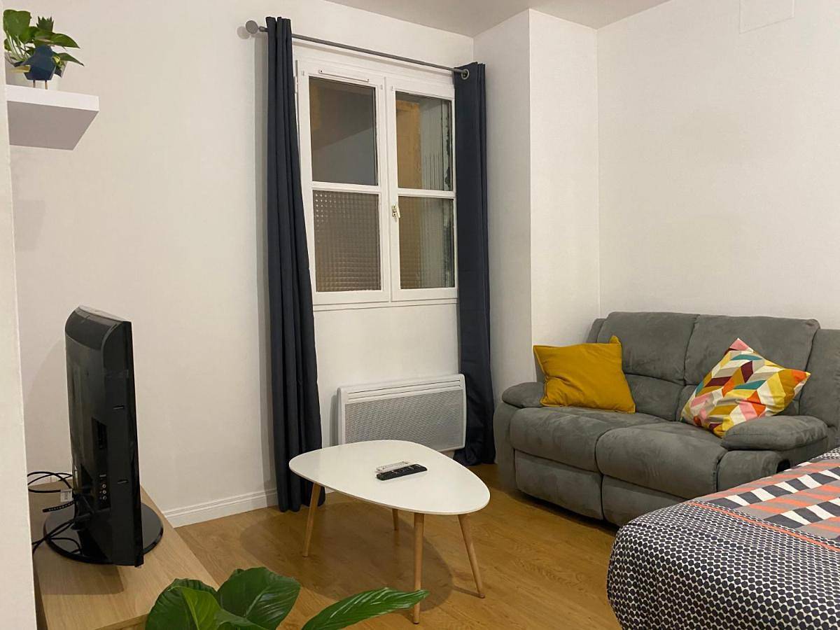 Appartement entier, One-Bedroom Apartment in Excideuil, Périgord Vert