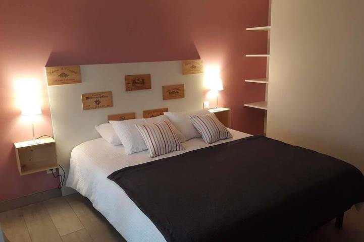 Location de vacances pour 4 personnes, avec jardin et terrasse à Saint-Christophe-des-Bardes - 3