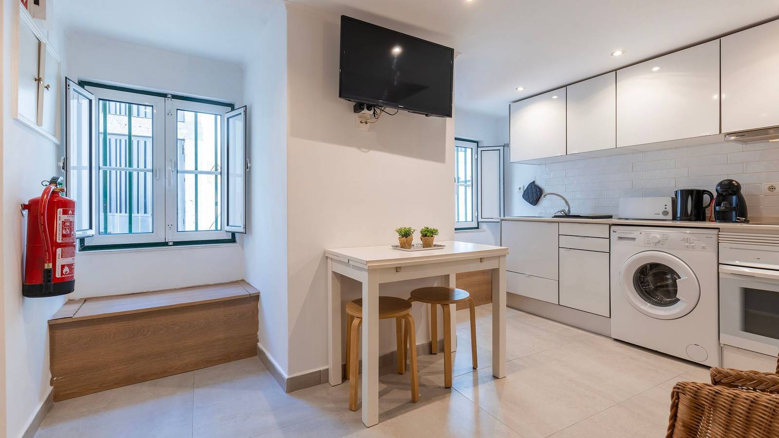 Geheel appartement, Vakantieappartement voor 2 personen in Santa Maria Maior, Costa de Lisboa