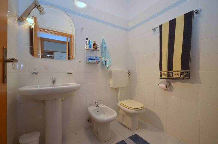 Ferienwohnung für 6 Personen, mit Terrasse und Ausblick in Bibione Pineda - 3