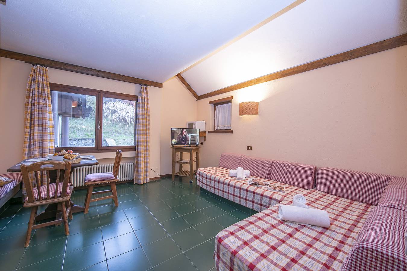 Apartamento entero, Grange Hike & Ski - 14D Sestriere in Sauze di Cesana, Via Lattea