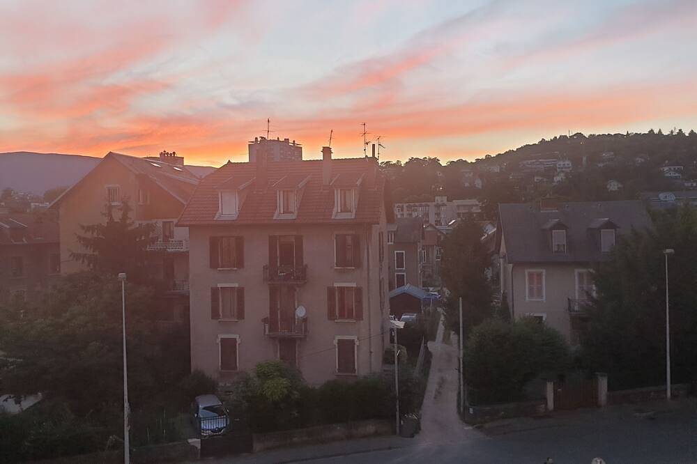 Entire apartment, Apparently 25m2 in Chambéry, Chambéry region