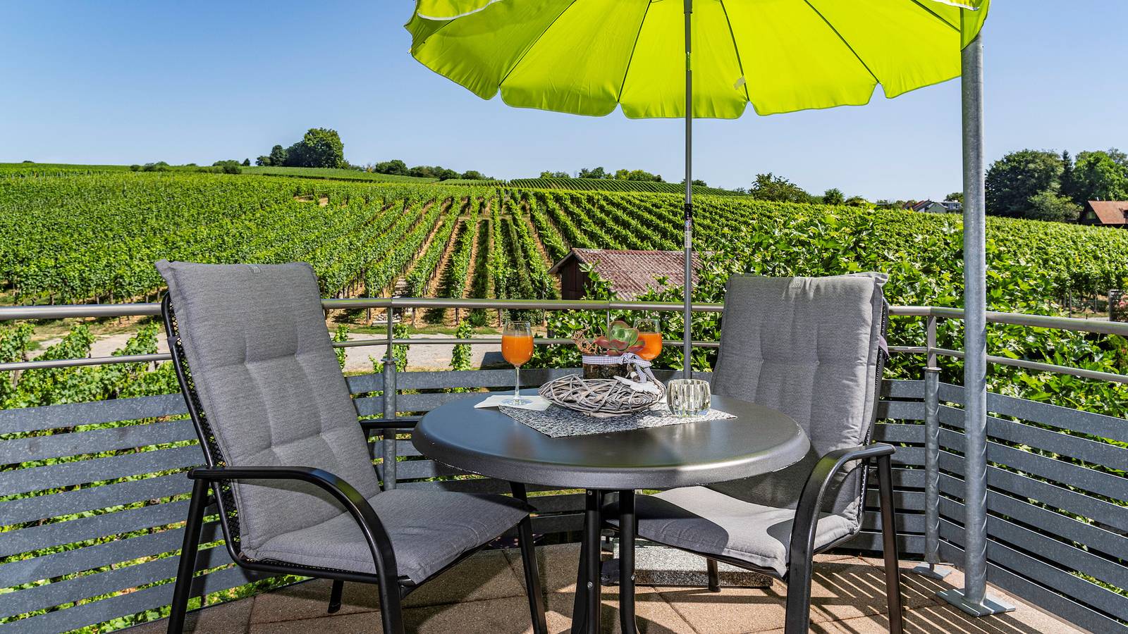 Zimmer '207' mit Gemeinschaftsgarten, Balkon und Wi-Fi in Hagnau am Bodensee, Region Bodensee-Oberschwaben