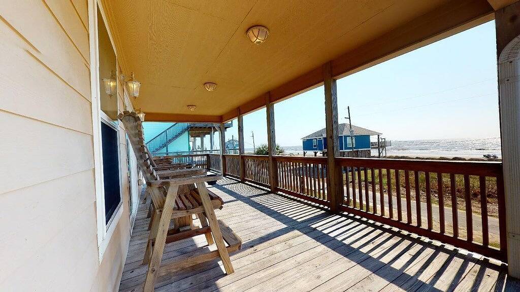 Gemütliches, zentral gelegenes 4-Schlafzimmer-Cottage am Strand in Crystal Beach, Galveston County