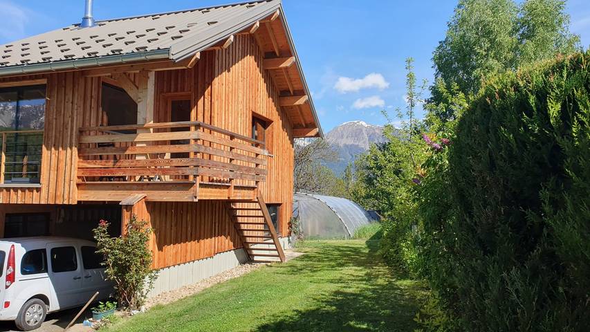 Location de vacances pour 2 personnes, avec terrasse et jardin en Provence-Alpes-Côte d'Azur - 2