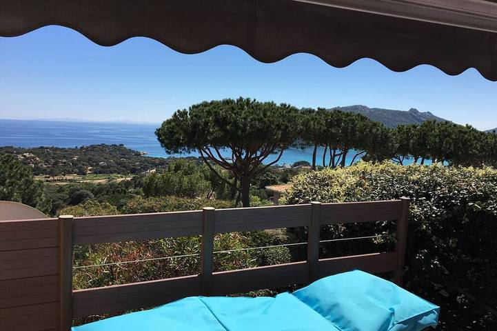 Ferienhaus für 4 Personen, mit Pool und Terrasse sowie Garten - 1